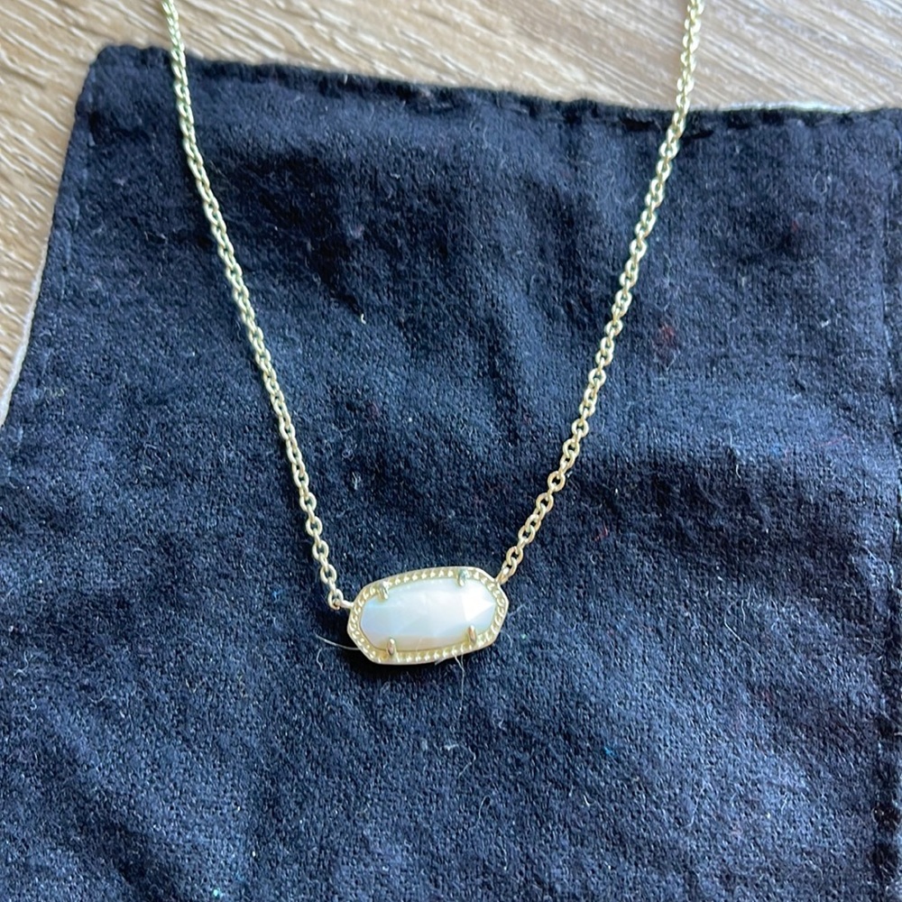 Kendra Scott Elisa pendant